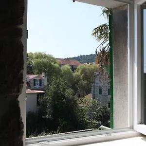 Silver Apartment